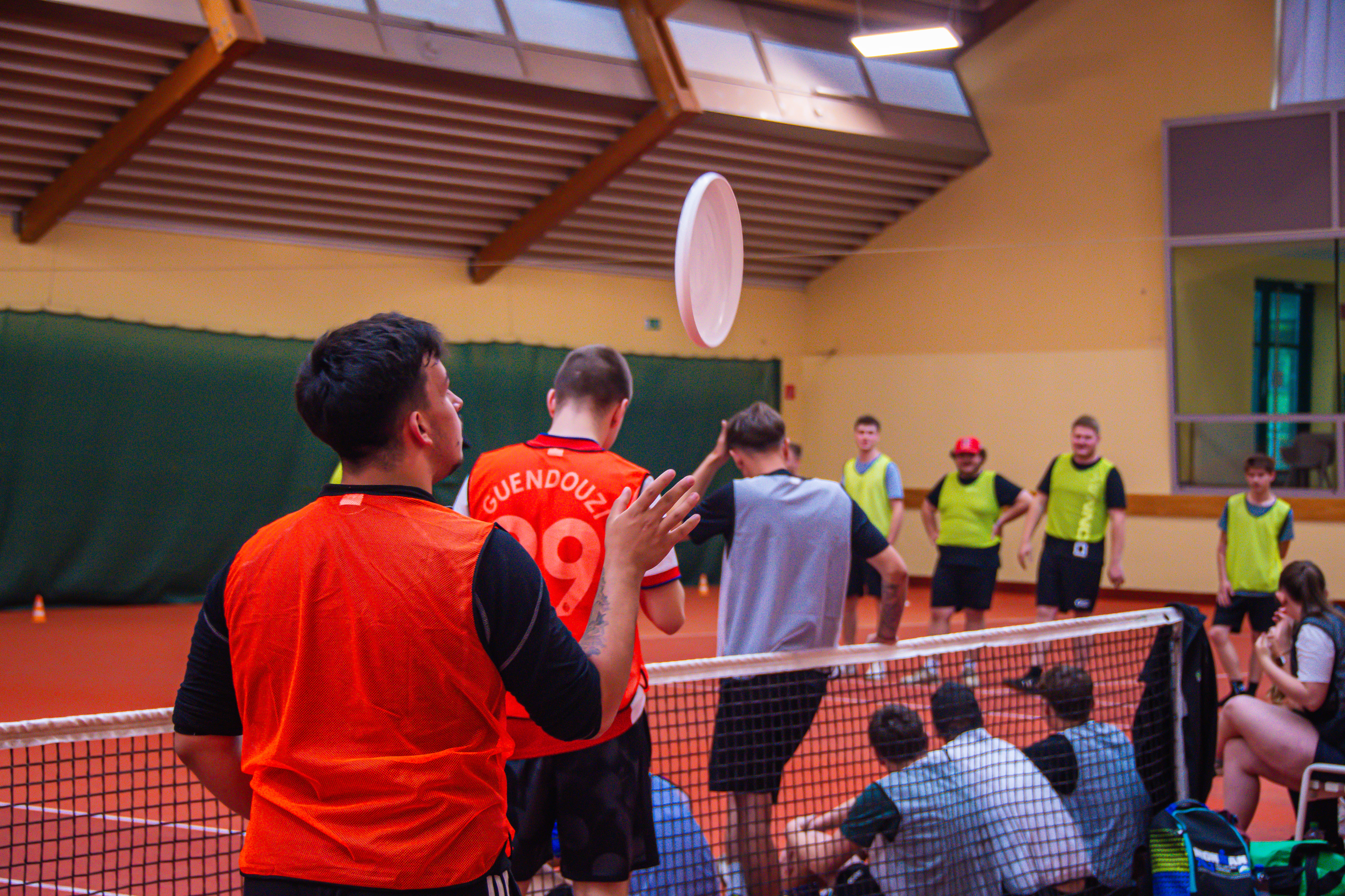 Ultimate-Frisbee-Highlight vom Berufsschulsporttag
