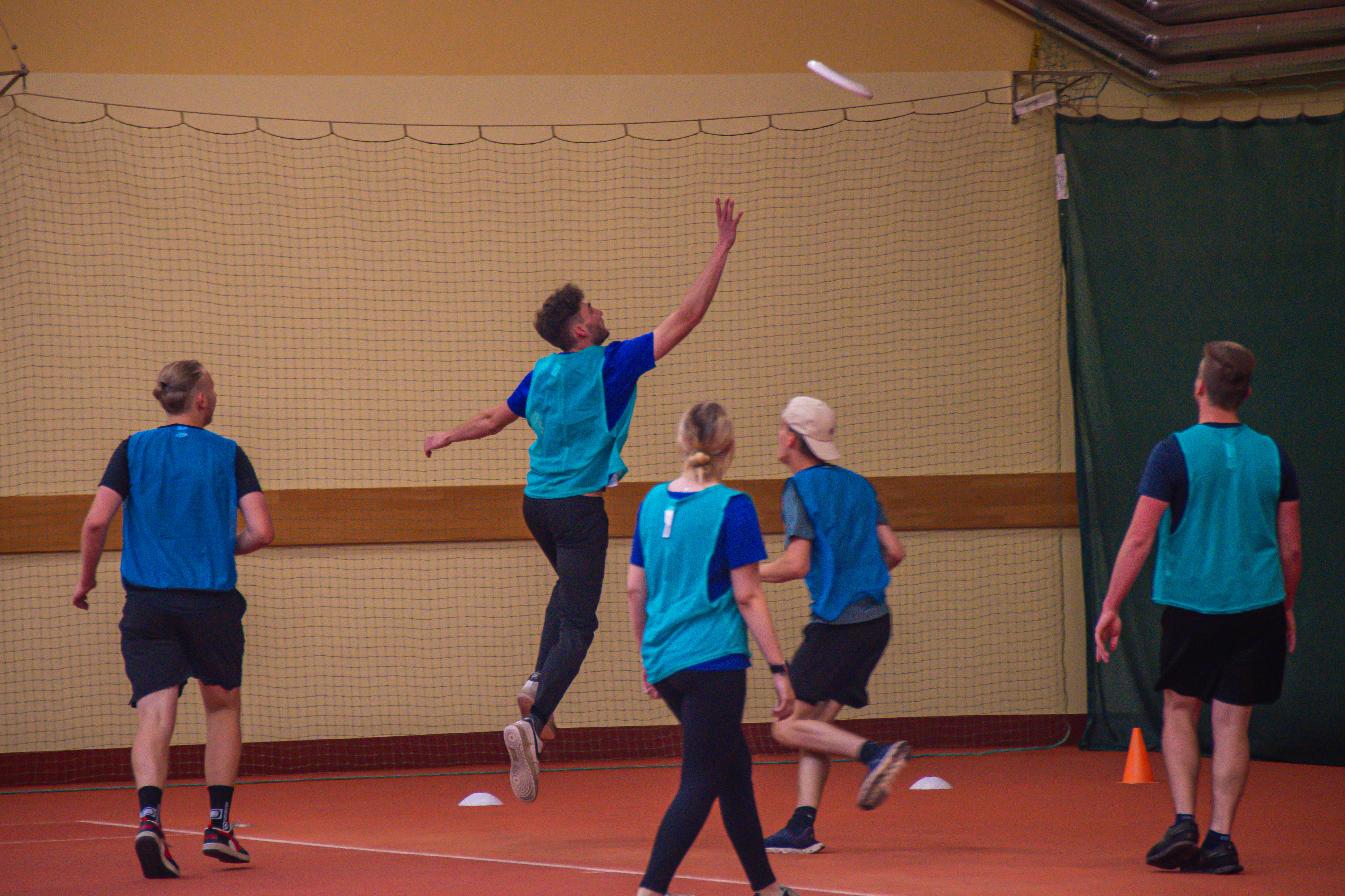 Ultimate-Frisbee-Highlight vom Berufsschulsporttag